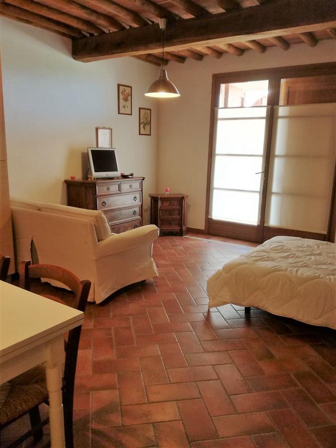 Agriturismo Borgo Stella Монтеспертоли Экстерьер фото